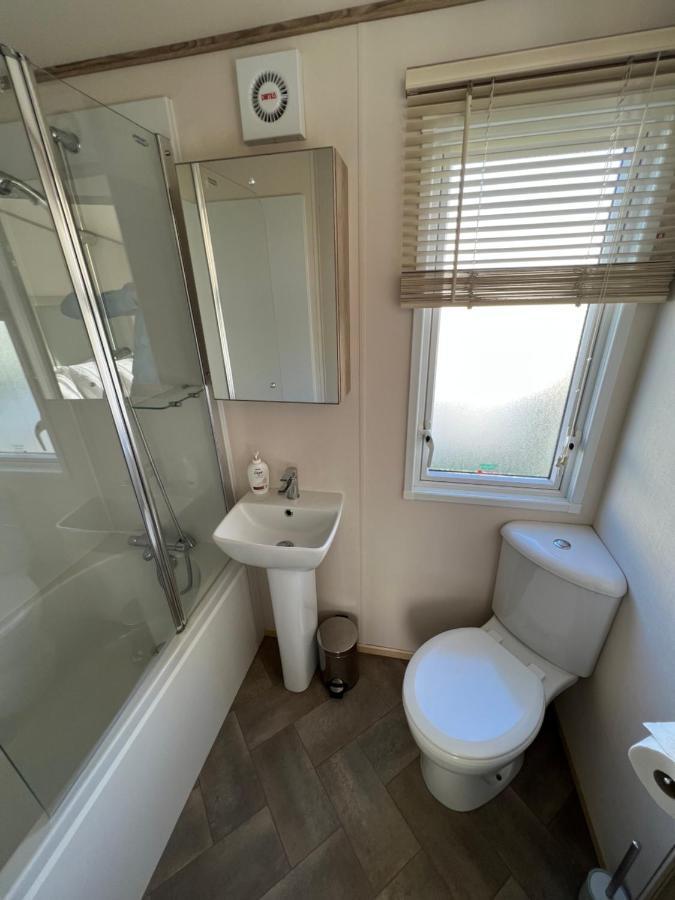 Anchors Rest - Family Caravan - Haven Lytchett Minster Екстериор снимка